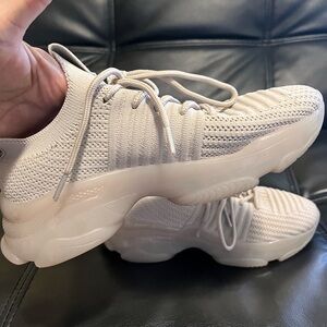 Cream Knit Sneakers with Chunky Midsole